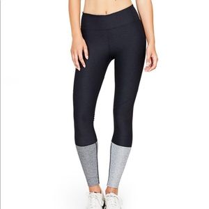 EUC Outdoor Voices Colorblock leggings